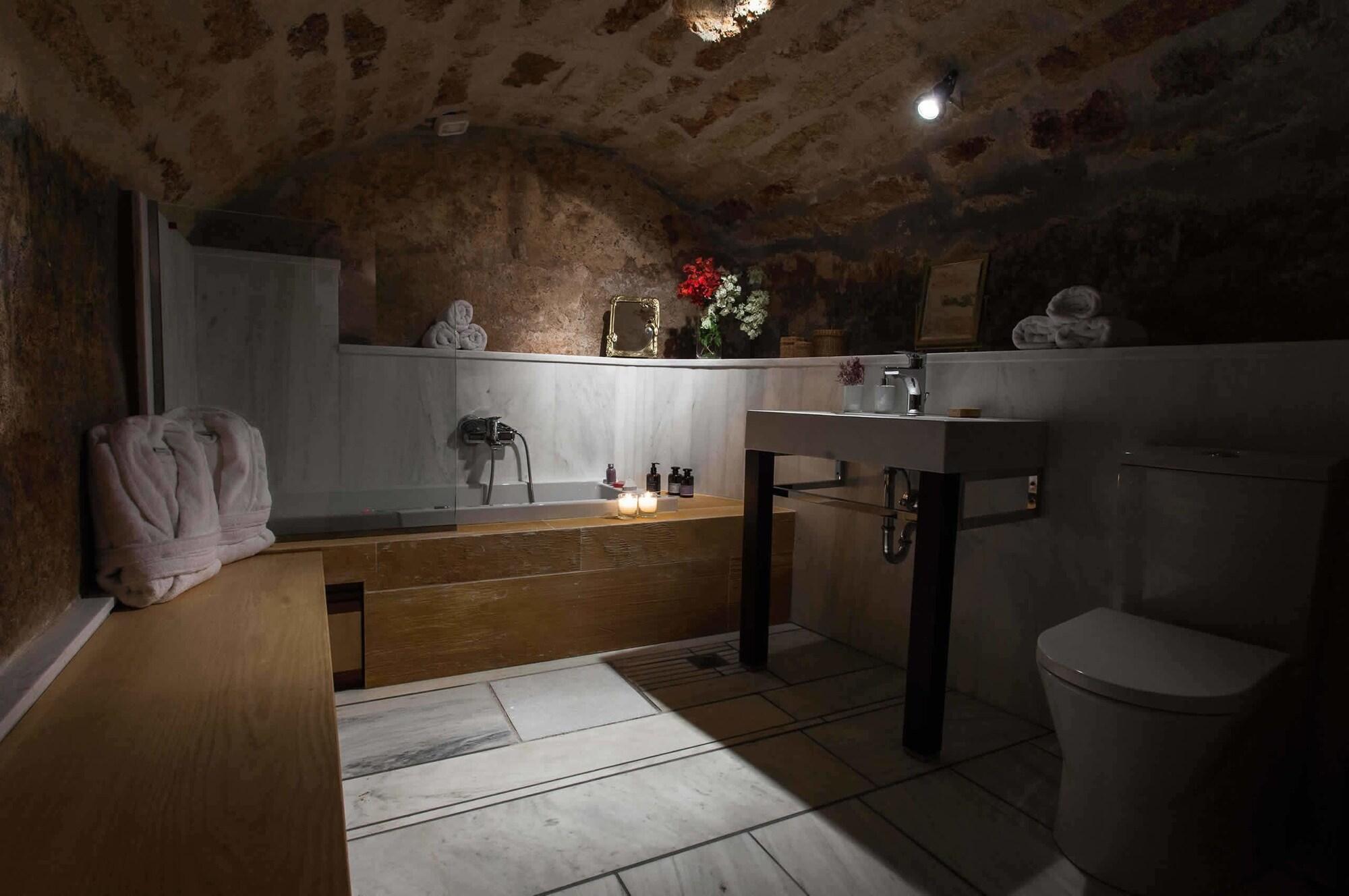 Apartment House In The Castle Monemvasia