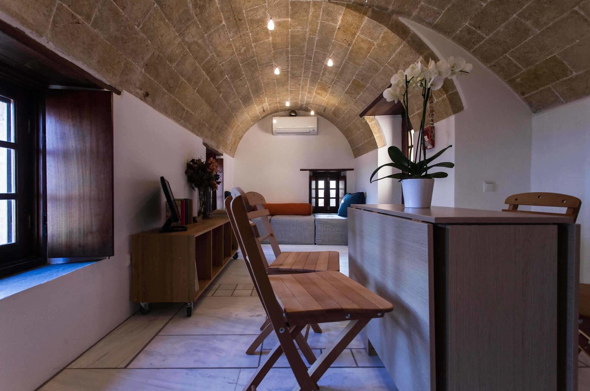 House In The Castle * Monemvasia