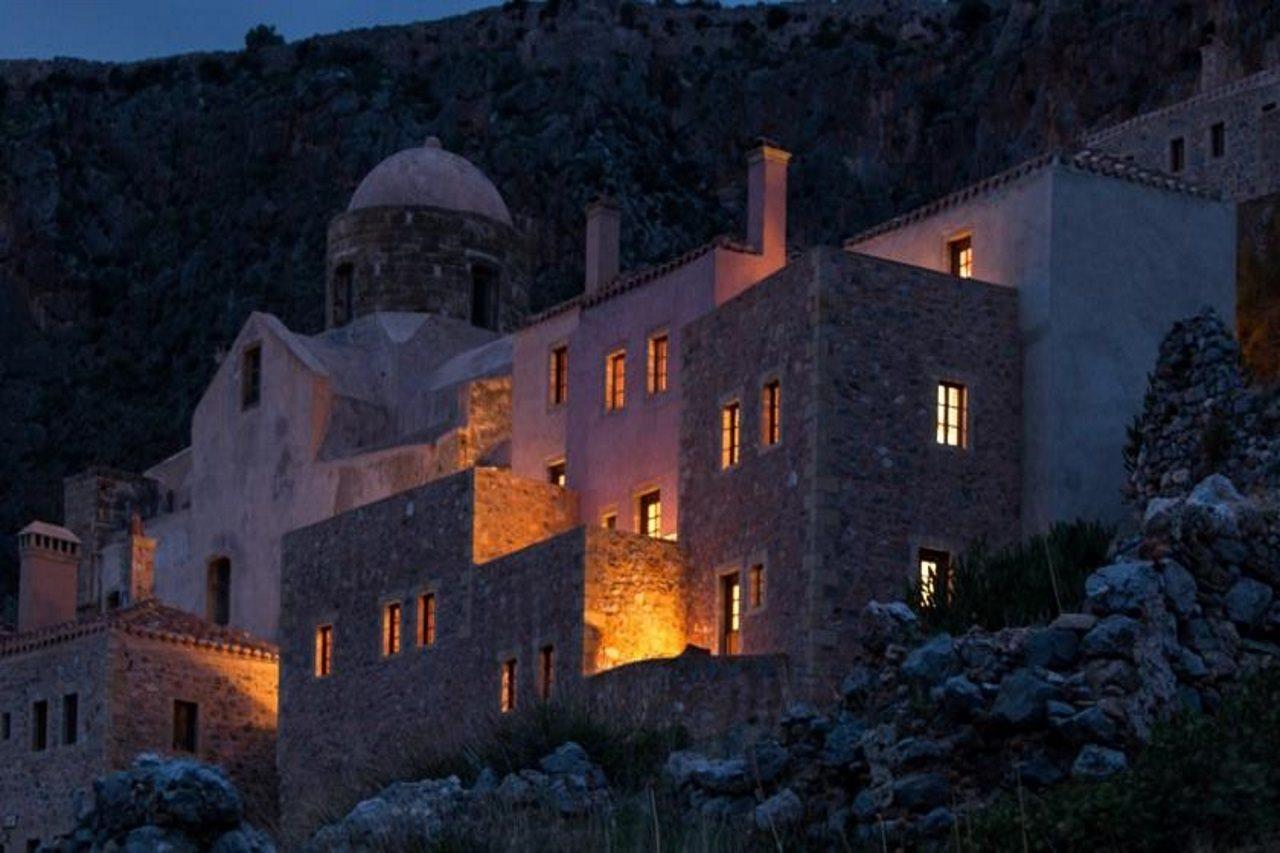 House In The Castle *