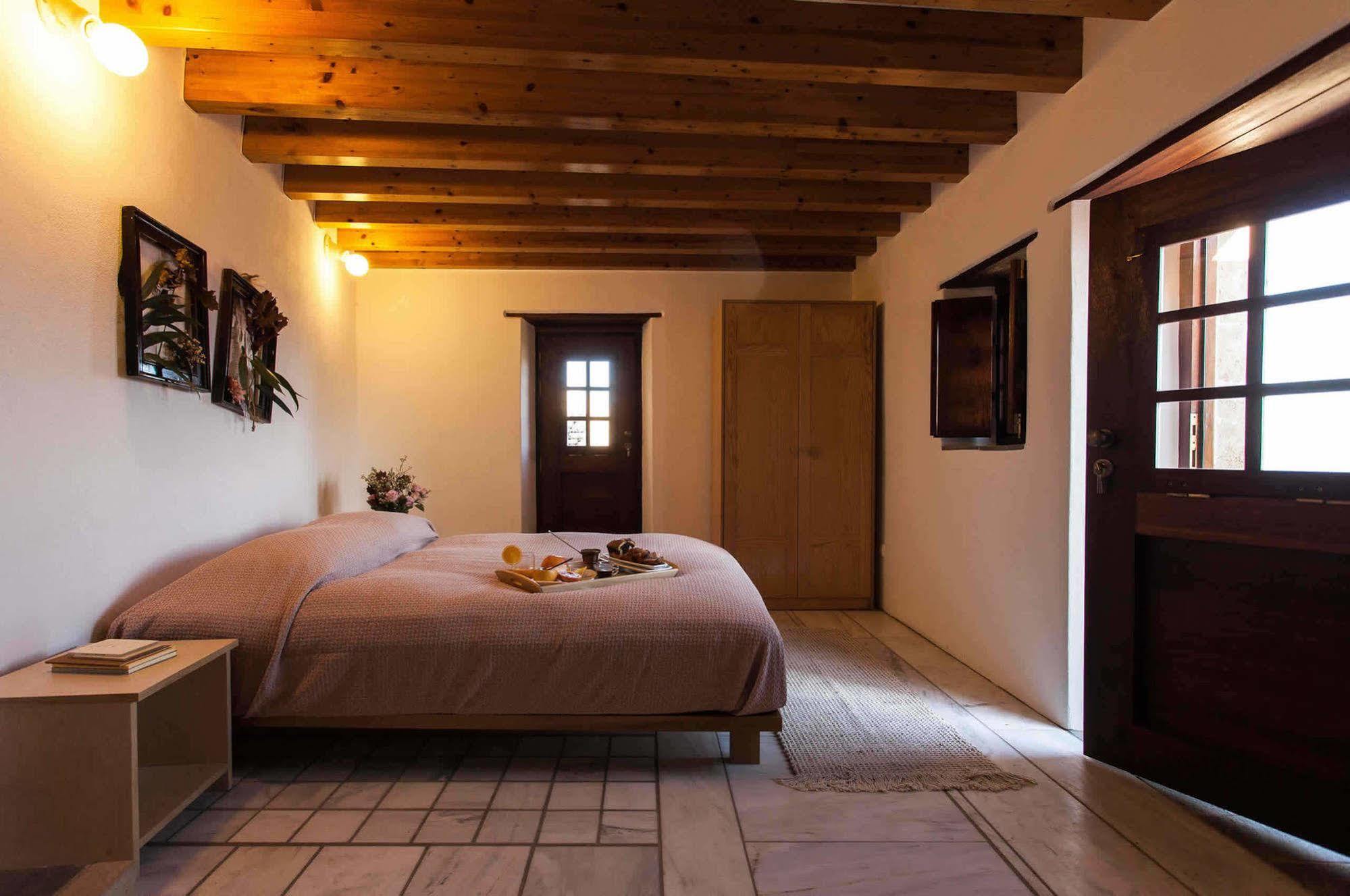 House In The Castle Apartment *